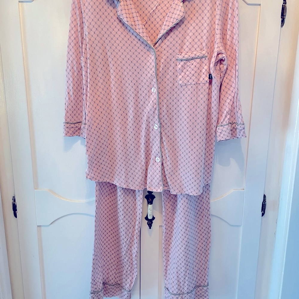 Simply Vera Verawang Pajamas-Size Medium